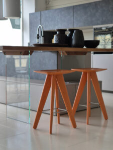 Sgabelli Poliform modello Ics